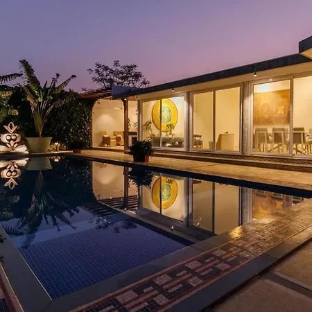 Le Sutra Great Escapes: Artistic Mountain Retreat with Pool-3
